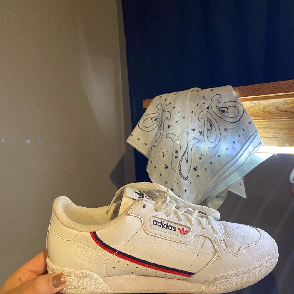 ADIDAS CONTINENTALS
